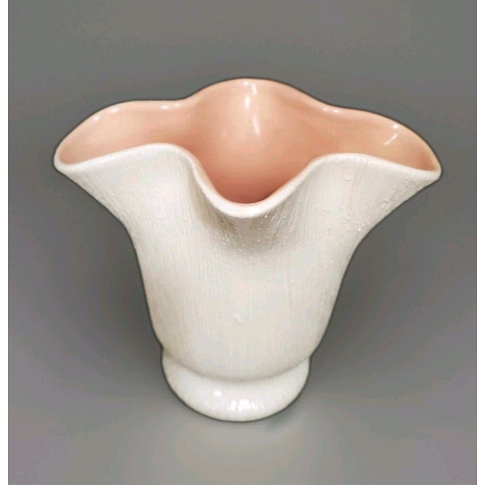 Camark Pottery Scratch Ware Vase Tropical Seas And Shells Ruffled Textured 40's